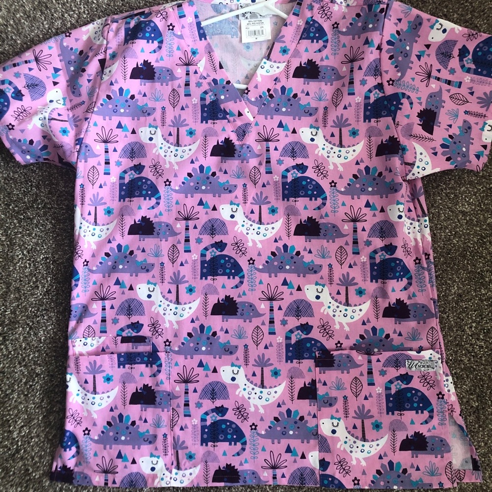 Pediatric scrub top
